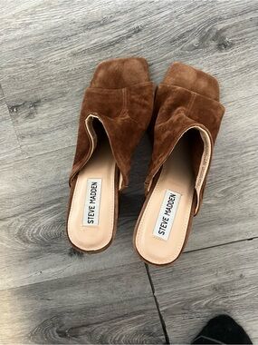 Steve Madden Brown Suede Slide Mules